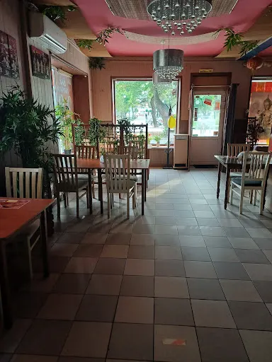 Bar Orientalny A Dong